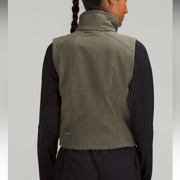 Lululemon Water-Repellent Fleece Hiking Vest - Picture 8 of 8